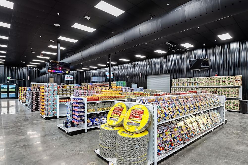 Heavy-duty gondola shelving for hardware stores and industrial retail environments