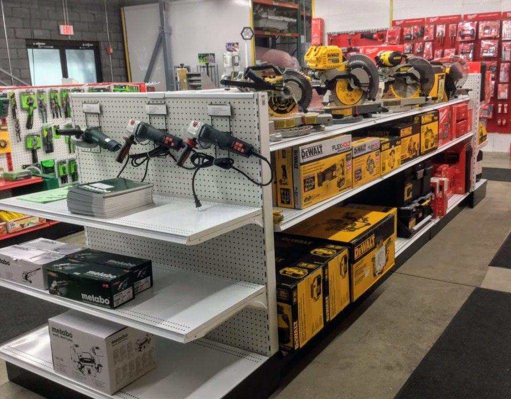 Standard retail gondola shelving system for general merchandise stores